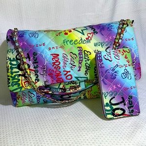 New Purple Oversized Graffiti Handbag w/purse.